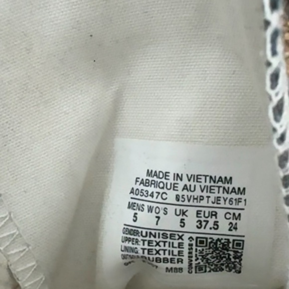 Converse Chuck Taylor High Top Heels size 7 - Picture 12 of 12